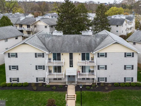 6 Warren Lodge Ct APT 1A, Cockeysville, MD 21030