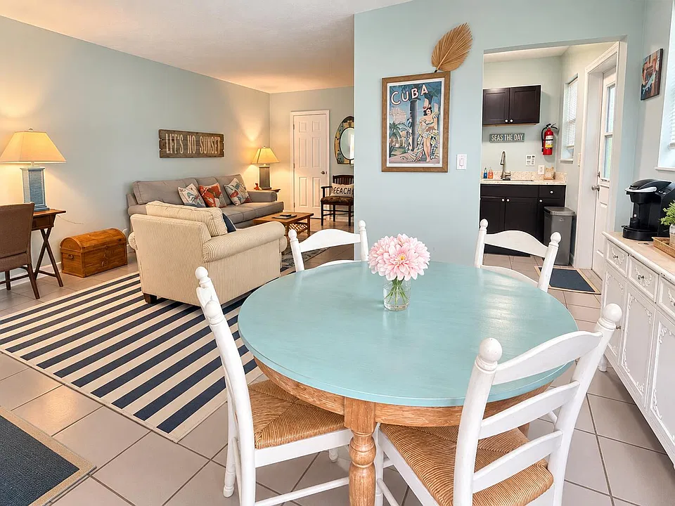 217 Saint Croix Pl #218