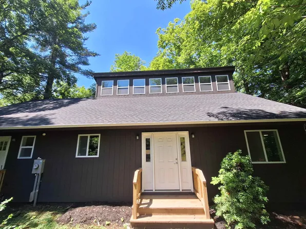 948 Wheelock Road, Hartford, VT 05059