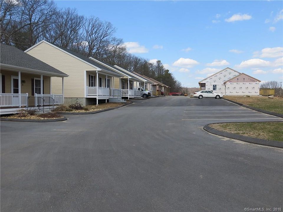 4 Grove St Moodus, CT, 06469 Apartments for Rent Zillow