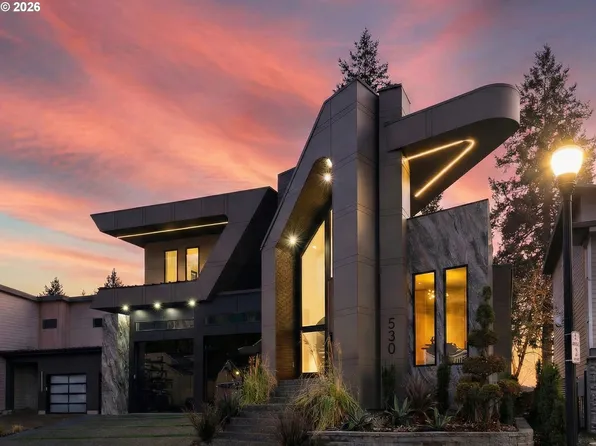 530 NE Province Dr, Camas, WA 98607