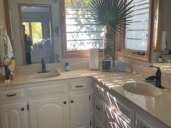Master bath double vanity 