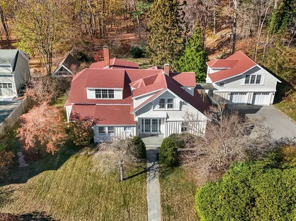 115 Valley St, Beverly, MA 01915