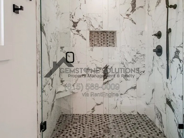 217 Oxford Dr — Photo 11