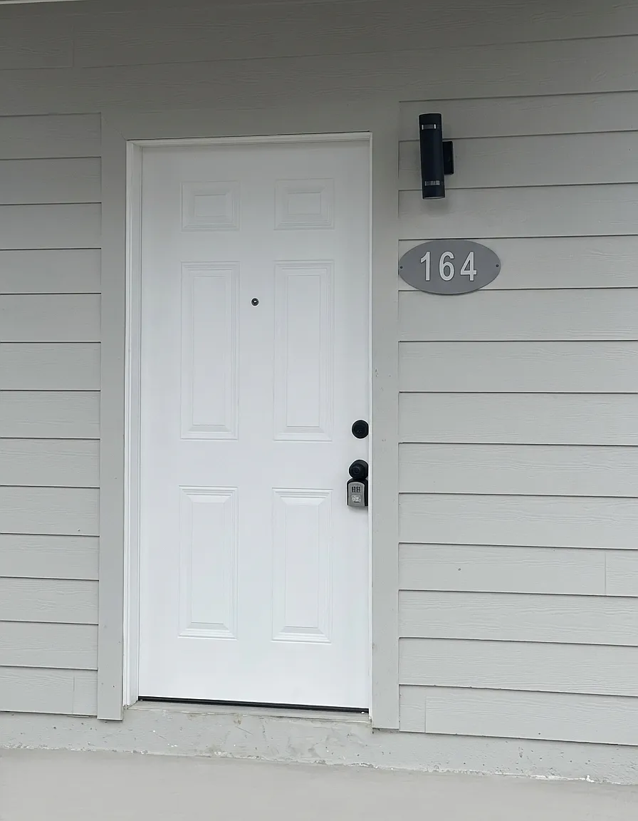 2 bed, 900 sqft, $1,050 — Photo 2