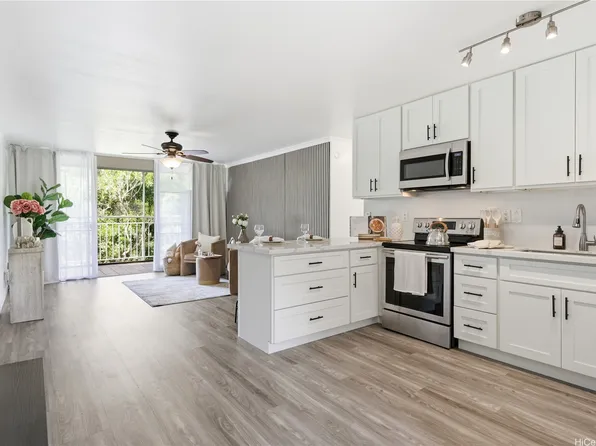 95-257 Waikalani Dr APT B703, Mililani, HI 96789