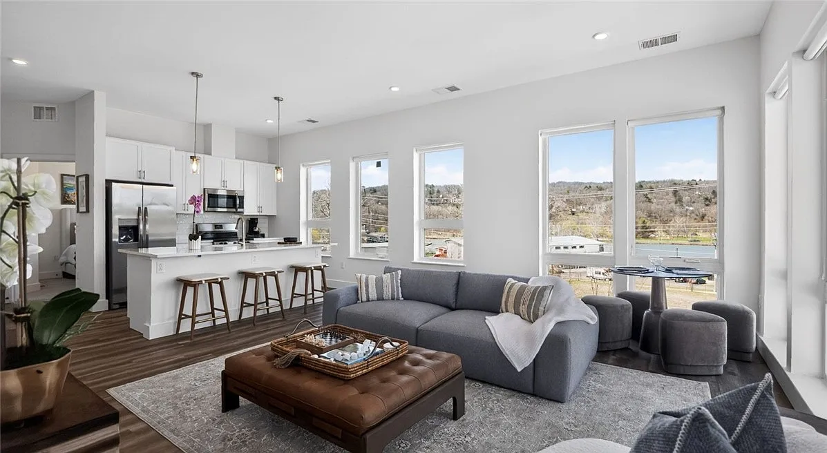 2 bed, 2.0 bath, 1143 sqft, $3,420 — Photo 4