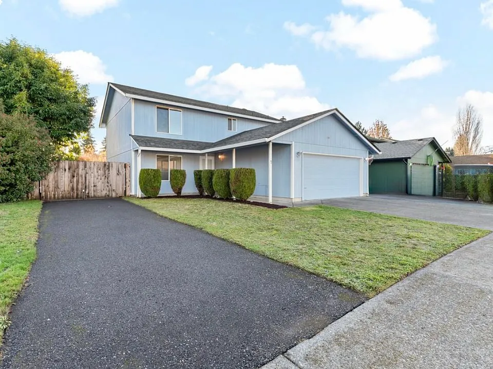 NE 99th St