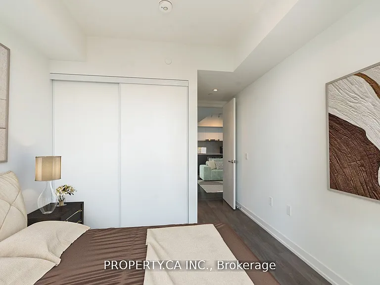 55 Cooper St #4205 — Photo 6