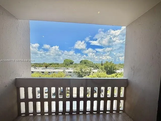 90 Edgewater Dr #515 — Photo 13