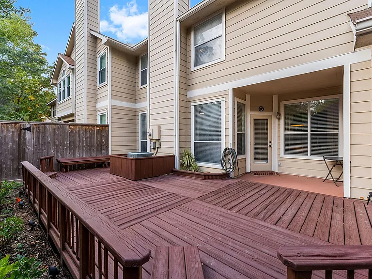 7 S Avonlea Cir — Photo 27