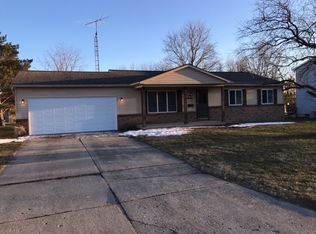 1454 Hilltop Dr, Grand Blanc, MI