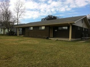 5295 25th St, Groves, TX 77619