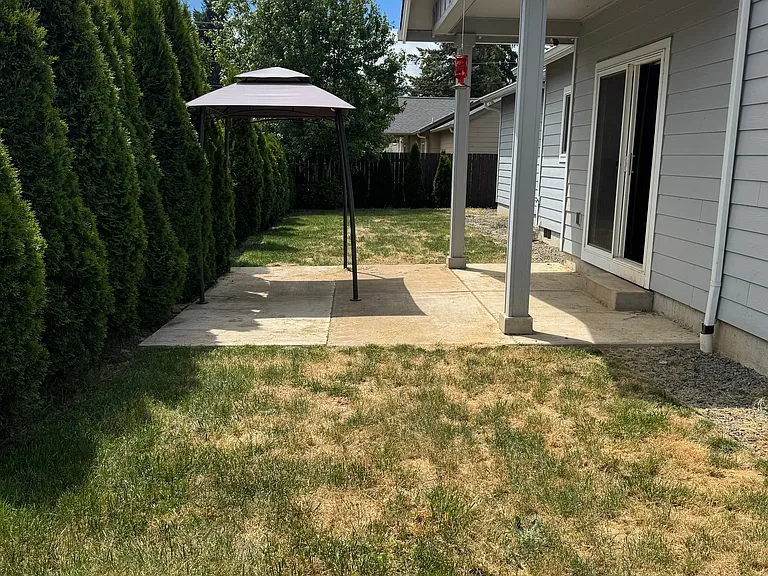 645 Wilson Ave — Photo 13