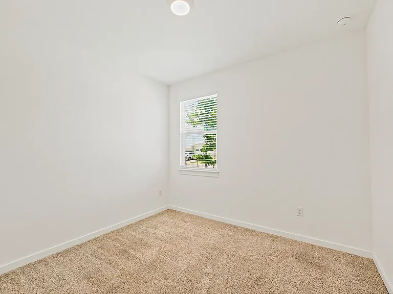 143090 Macquarie Dr — Photo 16