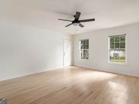 2nd image of 1101 Collier Rd NW APT L5