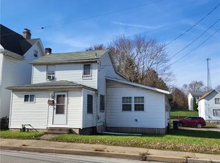 217 E 4th St, Derry, PA 15627