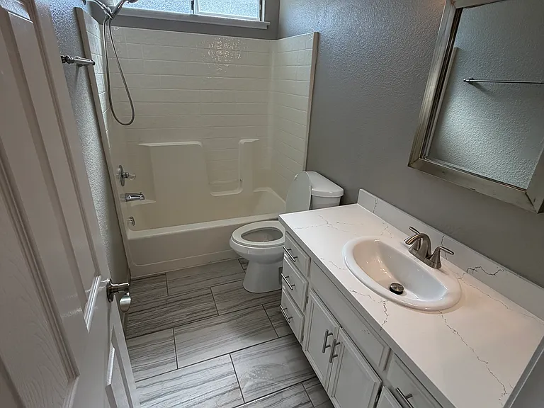 1605 Paseo Flores Dr — Photo 16