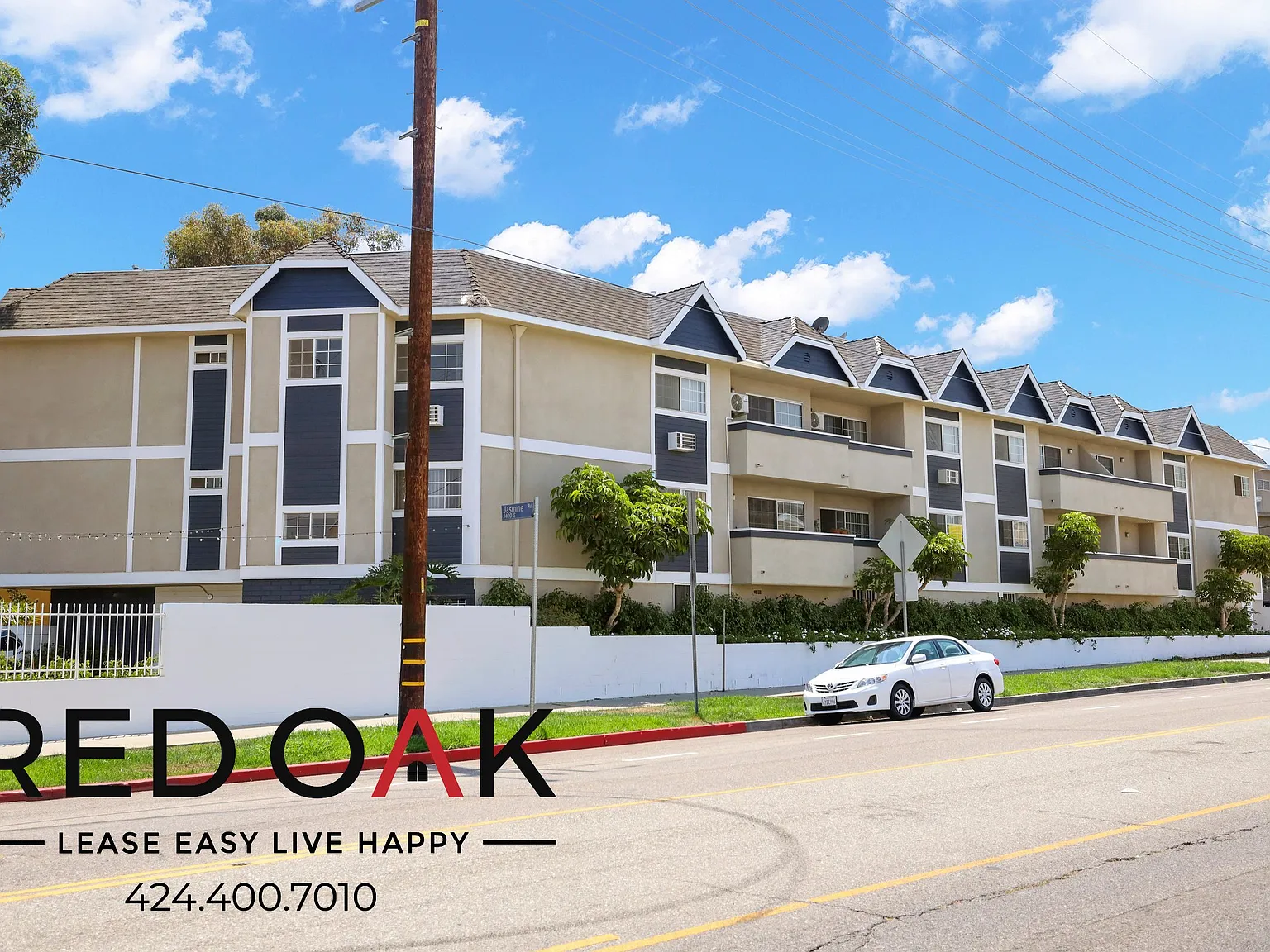 Comfortable 1-Bed with Community Patio and Parking Included in the Heart of Palms! — Photo 4