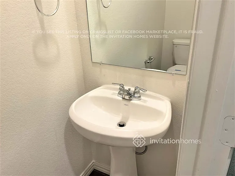 605 Fitzroy Ln — Photo 12