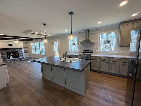5th image of 290 Forest Lake Rd