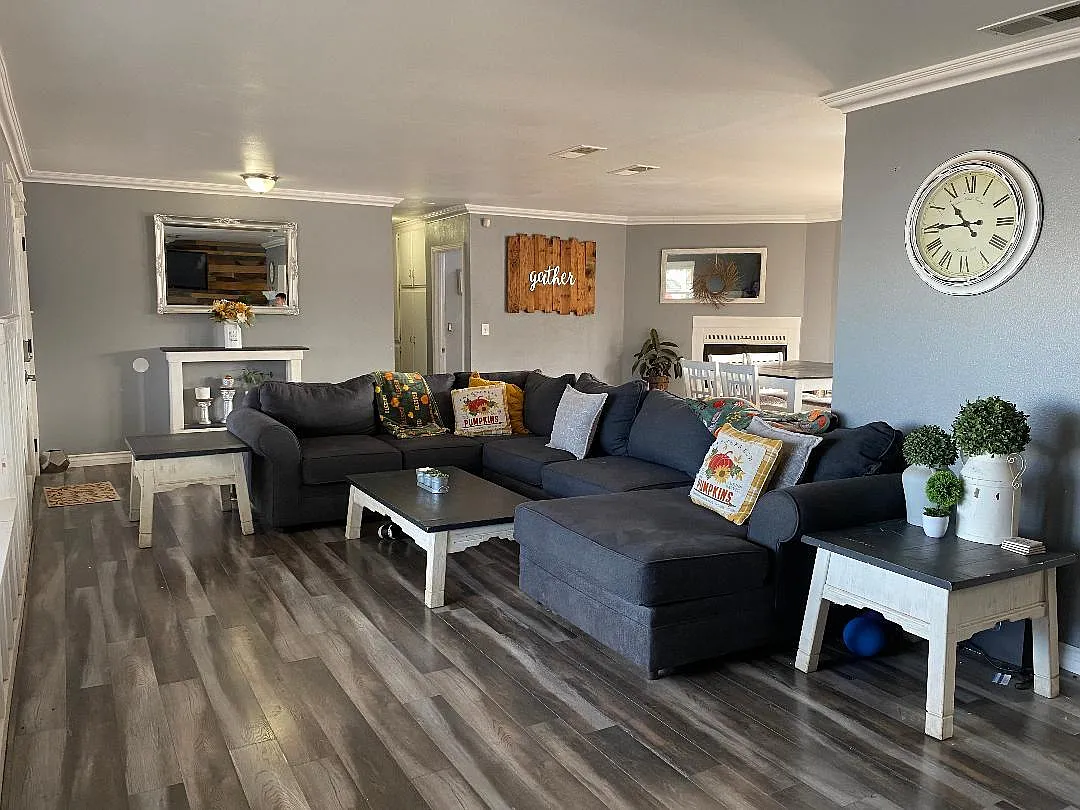 3 bed, 1325 sqft, $2,500 — Photo 3