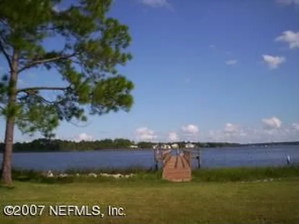 9115 Carbondale Dr E, Jacksonville, FL 32208