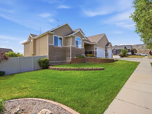 3rd image of 451 W Misty Sage Way S
