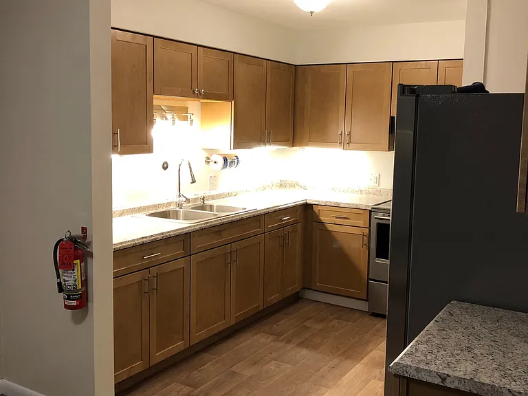4344 W Bancroft St #3 — Photo 2