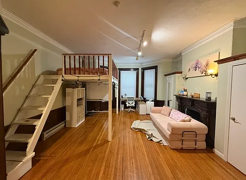 379 Beacon St Photo 1