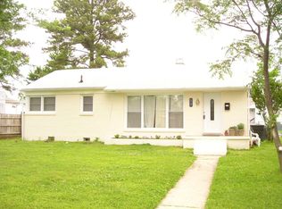 22 Whitaker Ave, Hampton, VA 23664