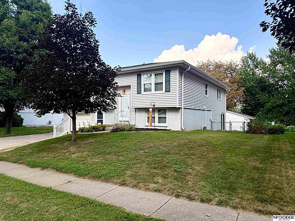2nd image of 968 N 27th St