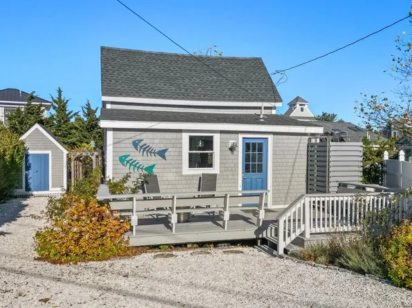 22 Harbor St, Newburyport, MA 01950
