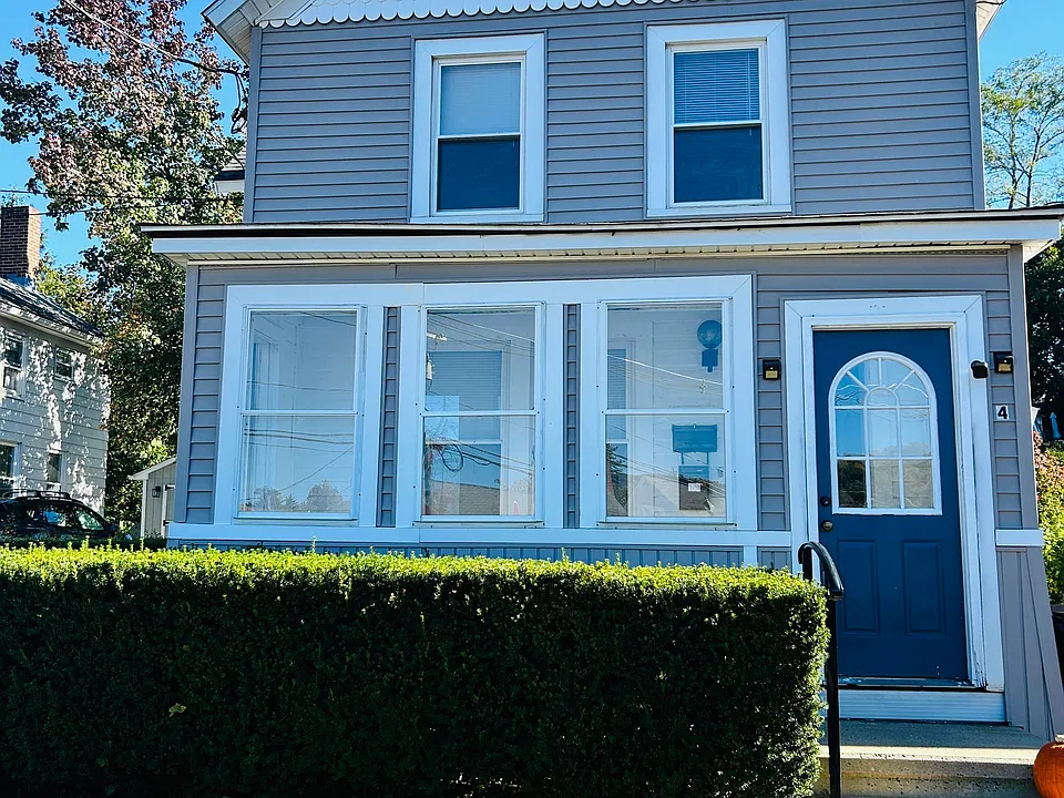 4 Valley St