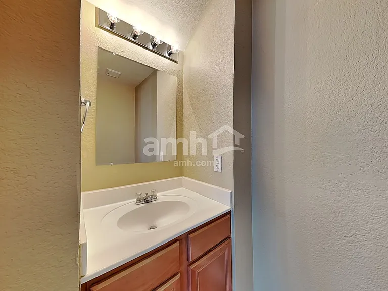 360 Thicket Ln — Photo 24