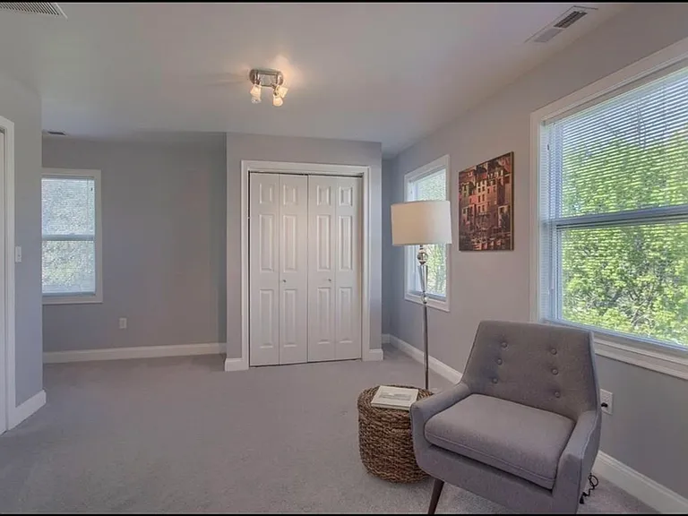 13 Cottage St #1 — Photo 11