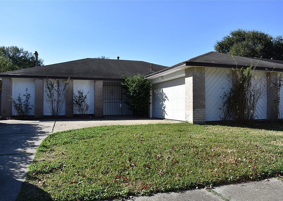 1st image of 3806 Parkridge Glen Dr