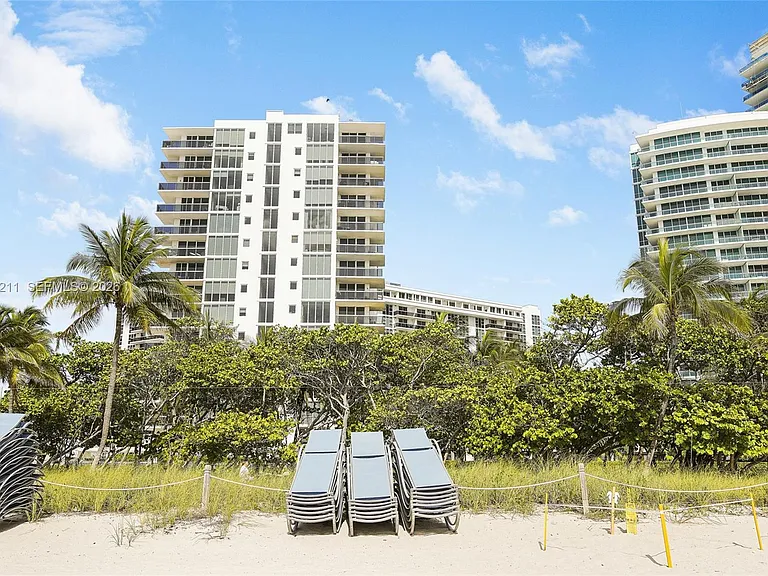 10275 Collins Ave #201 — Photo 20