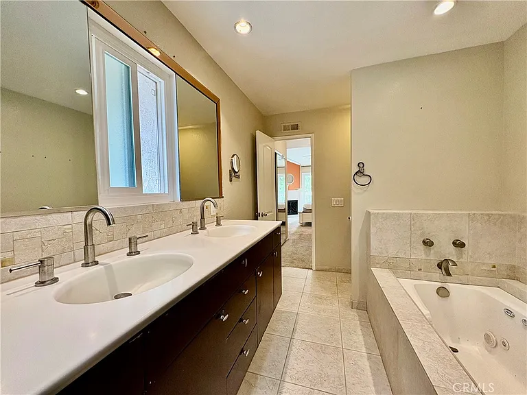 27062 Mill Pond Rd — Photo 10