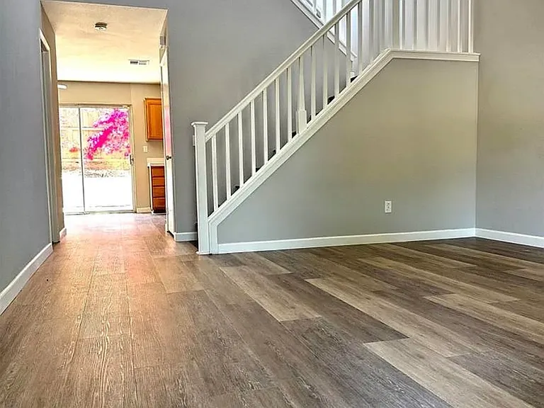 4729 Lagunita Way — Photo 4