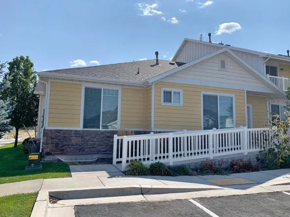 1843 E Cosmos Dr Unit D1, Eagle Mountain, UT 84005