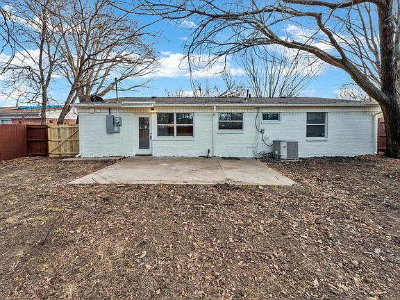 2nd image of 4521 Harvey Dr
