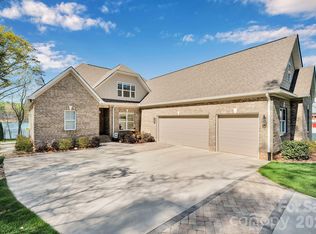 8318 Normandy Rd, Denver, NC 28037