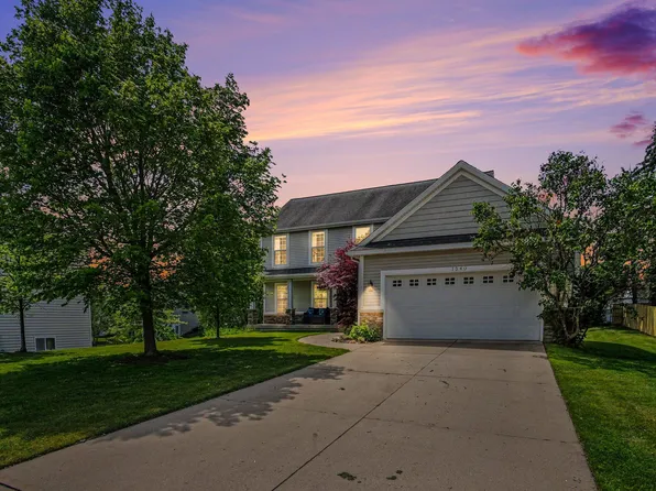 1540 Copperfield St SW, Byron Center, MI 49315