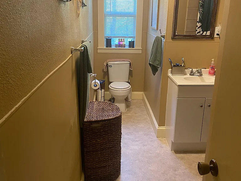 Full bathroom