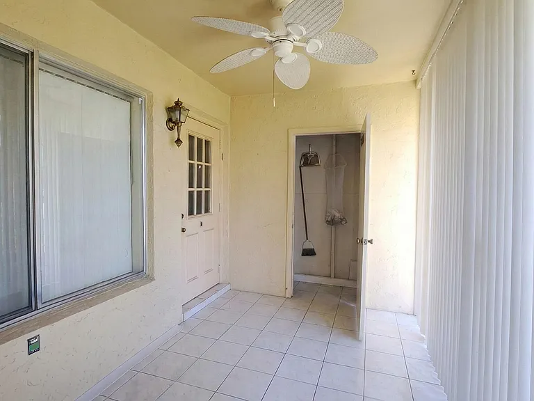 222 Pine Hov Cir #2B — Photo 3