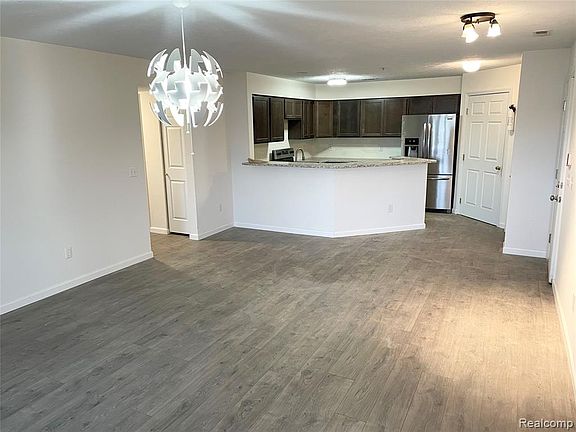 4th image of 1537 Weatherstone Dr #224