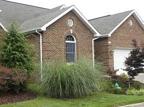 1st image of 17 Oak Leaf Ct
