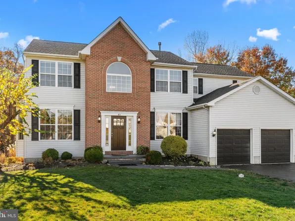 43 Lake Narraticon Dr, Woolwich Township, NJ 08085