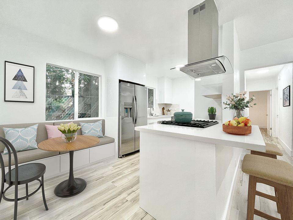 1st image of 634 Flower Ave #3